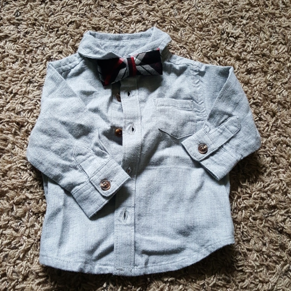 Old navy button up with bow tie
